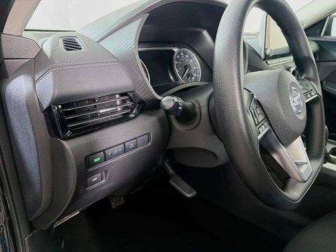 Certified 2023 Nissan Sentra SV FWD image 8