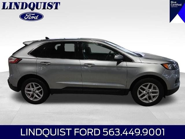 Certified 2024 Ford Edge SEL w/ Convenience Package AWD/4WD image 3