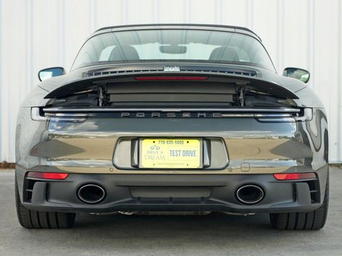 Used 2022 Porsche 911 Targa 4 GTS image 11