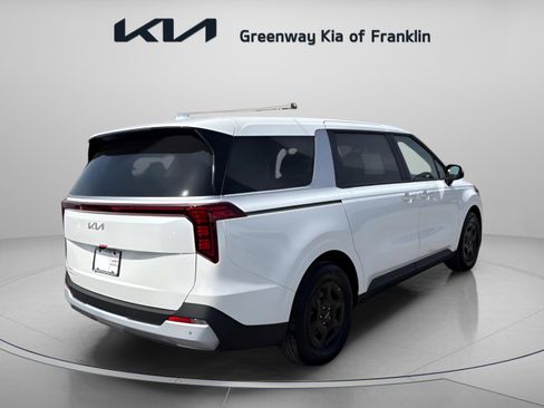 New 2026 Kia Carnival LX FWD image 7