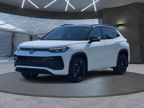 New 2026 Volkswagen Tiguan SE R-Line AWD/4WD image 2
