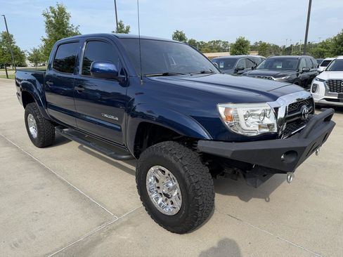 Used 2007 Toyota Tacoma PreRunner RWD image 3