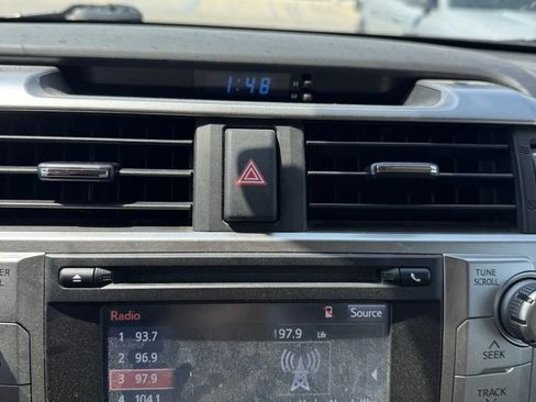 Used 2018 Toyota 4Runner SR5 Premium AWD/4WD image 15
