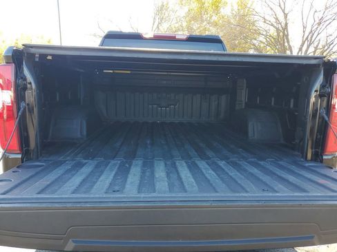 Used 2022 Chevrolet Silverado 1500 RST image 8