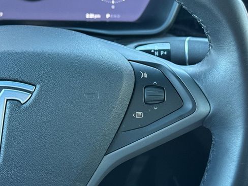 Used 2018 Tesla Model X 75D image 30