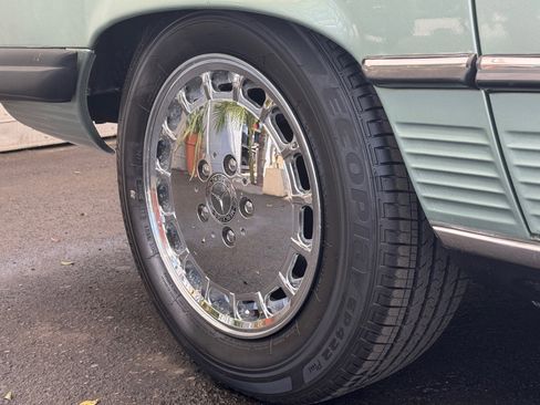 Used 1988 Mercedes-Benz 560 SL image 34