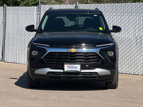 New 2026 Chevrolet TrailBlazer LT w/ LT Cold Weather Package FWD image 6