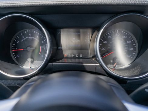 Used 2022 Ford Mustang Premium RWD image 17