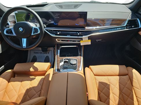 New 2026 BMW X5 xDrive40i w/ M Sport Package AWD/4WD image 9