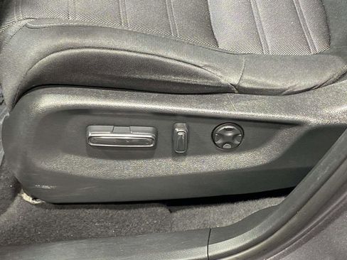 Used 2020 Honda CR-V EX image 17