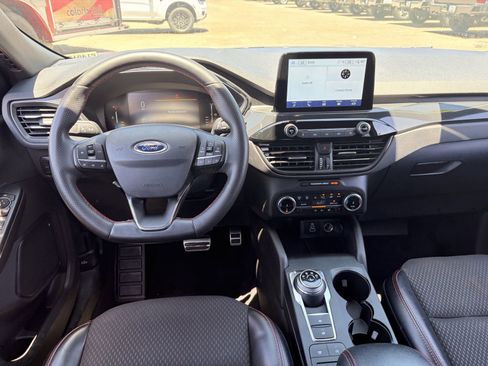 Used 2023 Ford Escape ST-Line Elite w/ Premium Technology Package AWD/4WD image 15