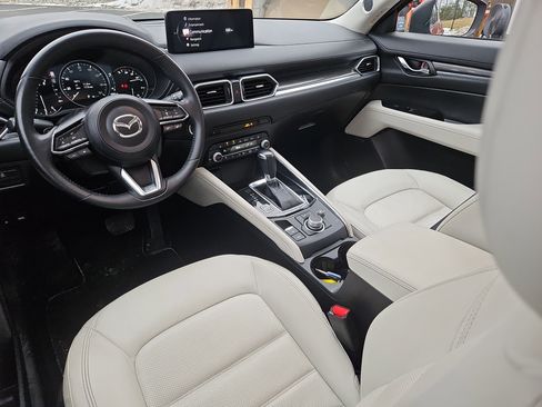 Used 2023 MAZDA CX-5 AWD 2.5 S w/ Premium Plus Pkg image 3