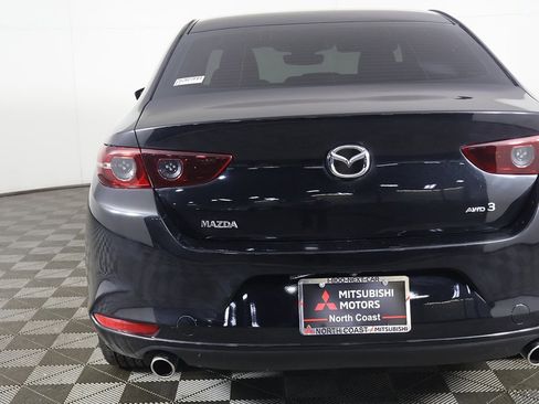 Used 2021 MAZDA MAZDA3 s image 13