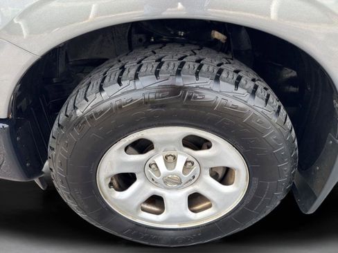 Used 2018 Nissan Titan S w/ S Utility Package image 38