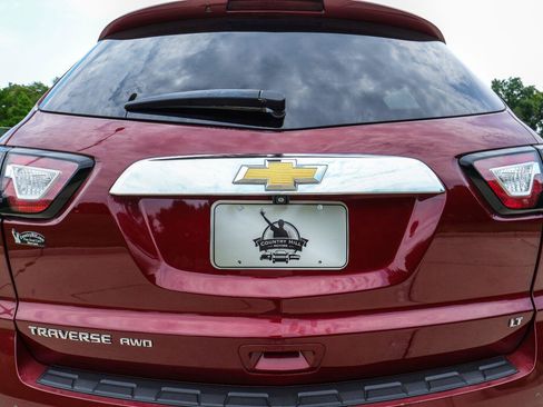 Used 2017 Chevrolet Traverse LT w/ Style and Technology Package AWD/4WD image 35