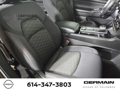 Certified 2023 Nissan Pathfinder SV w/ SV Premium Package AWD/4WD image 31