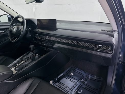 Used 2025 Honda Accord EX-L image 28