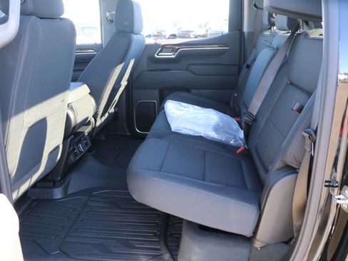 New 2026 GMC Sierra 1500 Elevation w/ LPO, Elevation Black Package image 28