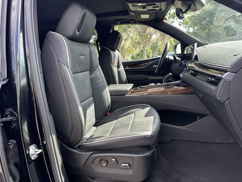 Certified 2023 Cadillac Escalade Premium Luxury RWD image 19