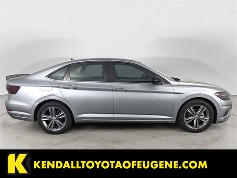 Used 2021 Volkswagen Jetta R-Line image 6