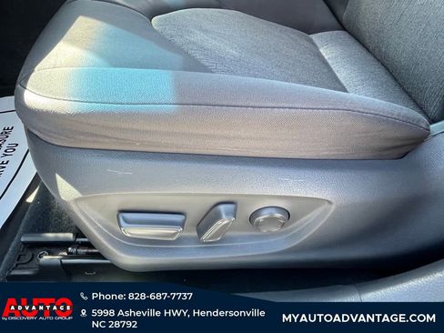 Used 2018 Toyota Camry LE FWD image 22
