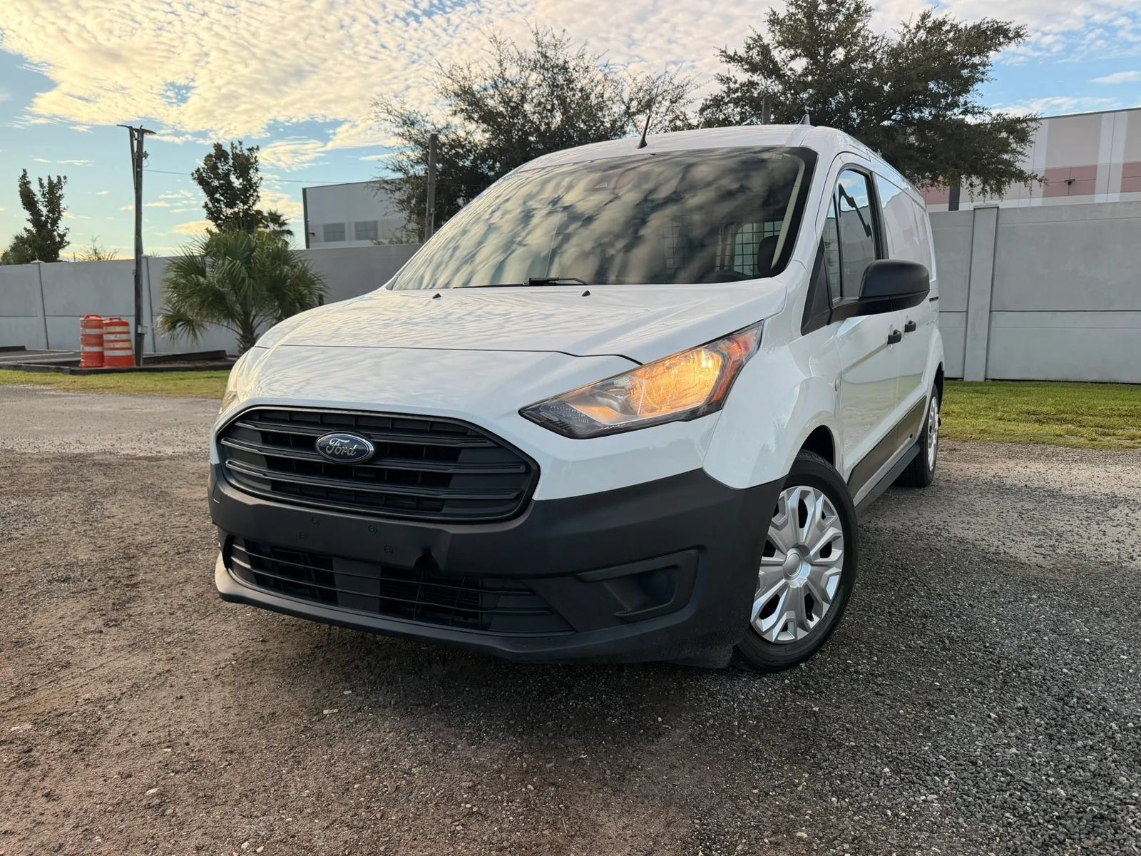 Used 2021 Ford Transit Connect XL FWD image 1