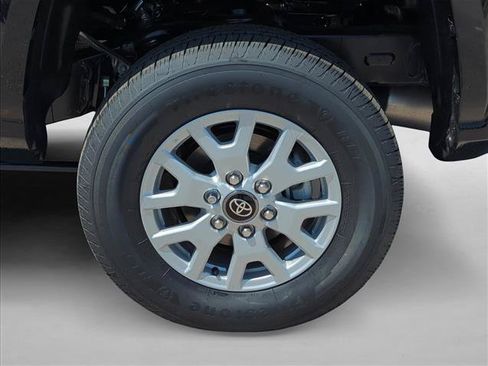 Used 2026 Toyota Tacoma SR5 AWD/4WD image 9