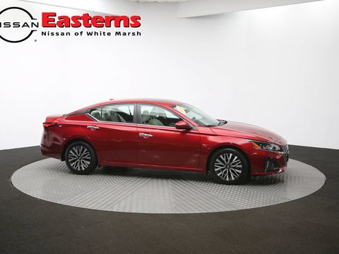 Used 2023 Nissan Altima 2.5 SV w/ SV Premium Package FWD image 45