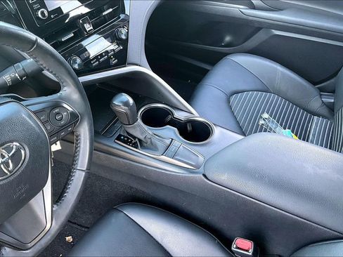 Used 2024 Toyota Camry SE FWD image 18