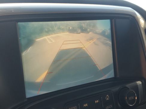 Used 2018 Chevrolet Silverado 1500 LT image 25