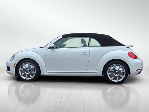 Used 2013 Volkswagen Beetle 2.5 image 8