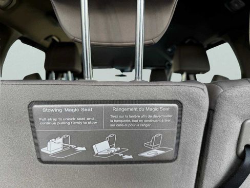 Used 2019 Honda Odyssey EX image 60