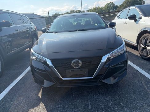 Used 2023 Nissan Sentra SV FWD image 2