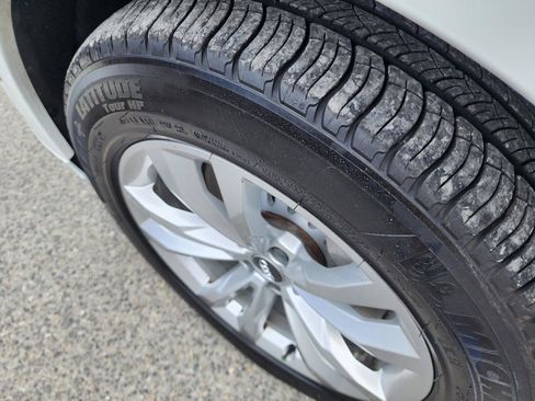 Used 2017 Audi Q7 3.0T Premium AWD/4WD image 46