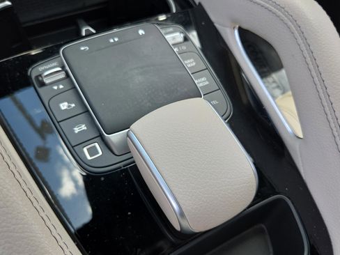 Used 2025 Mercedes-Benz GLE 350 4MATIC image 21