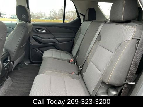Used 2019 Chevrolet Traverse LT image 5