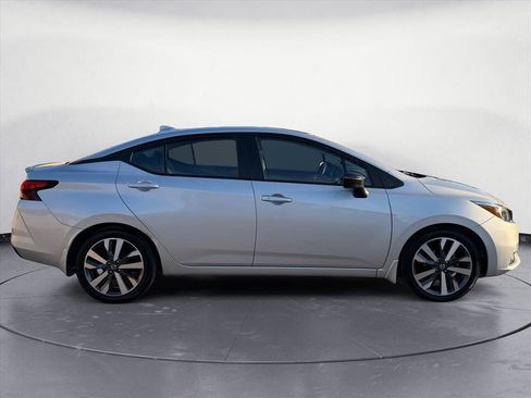 Used 2020 Nissan Versa SR w/ Convenience Package image 7