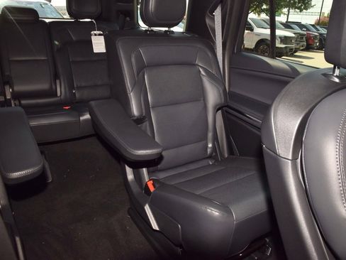 New 2025 Lincoln Navigator Reserve w/ Jet Appearance Package image 22