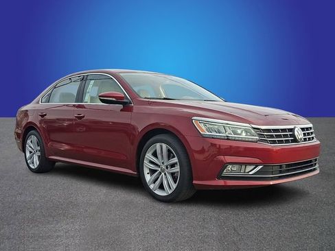Used 2018 Volkswagen Passat 2.0T SE image 3