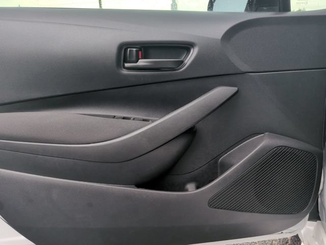 Used 2025 Toyota Corolla LE FWD image 13