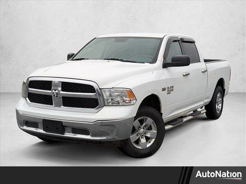 Used 2019 RAM 1500 Classic SLT image 1