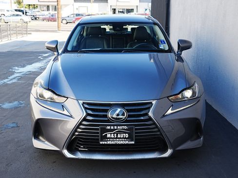 Used 2019 Lexus IS 300 image 2