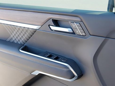 New 2026 GMC Acadia Denali w/ Super Cruise Package image 19