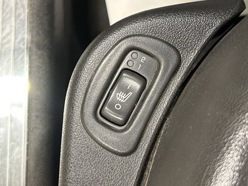 Used 2009 Pontiac G6 GT w/ Sport Package 1 FWD image 36