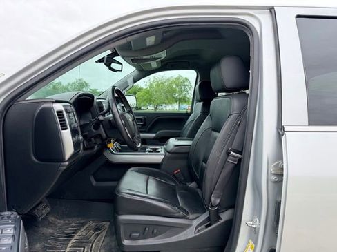 Used 2017 Chevrolet Silverado 1500 LTZ Z71 w/ LTZ Plus Package AWD/4WD image 7