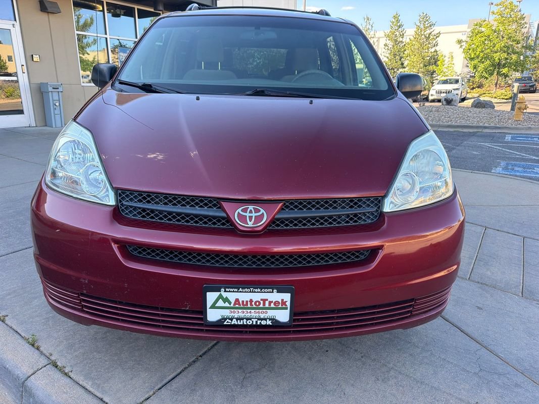 Used 2004 Toyota Sienna CE FWD image 3
