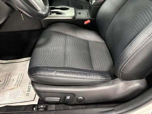Used 2014 Toyota Camry SE FWD image 13