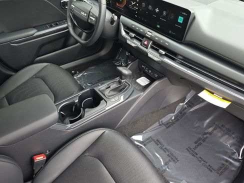 New 2026 Kia K4 EX image 13