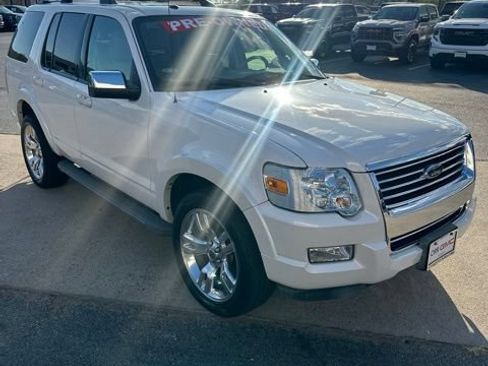 Used 2010 Ford Explorer Limited RWD image 4