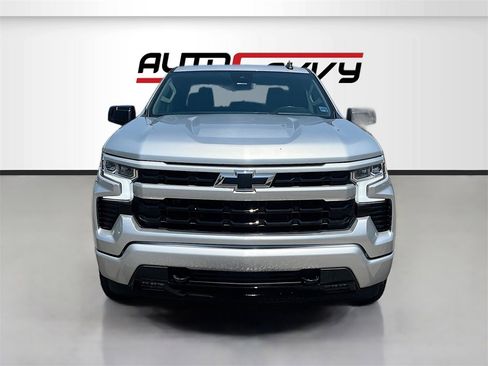 Used 2022 Chevrolet Silverado 1500 RST image 2